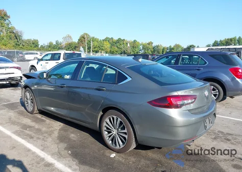 2018 Buick Regal Sportback Essence из США, поврежденный, VIN W04GP6SX2J1119794